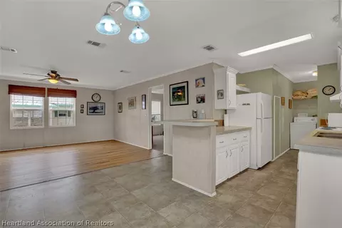 3232 Illinois Ave, Sebring, FL 33870 photo 9