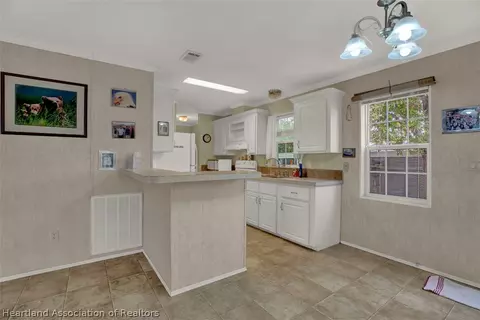 3232 Illinois Ave, Sebring, FL 33870 photo 10