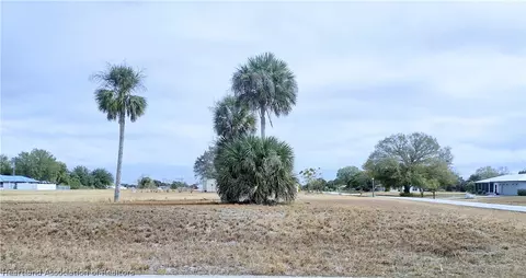 401 Lexington Dr, Sebring, FL 33876 photo 10