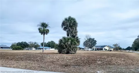 401 Lexington Dr, Sebring, FL 33876 photo 5