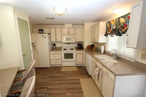 1542 Caribbean Rd, Sebring, FL 33870 photo 6