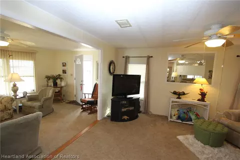 1542 Caribbean Rd, Sebring, FL 33870 photo 9