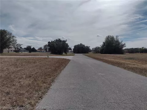 432 Ascot Ct, Sebring, FL 33876 photo 11