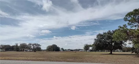 432 Ascot Ct, Sebring, FL 33876 photo 4