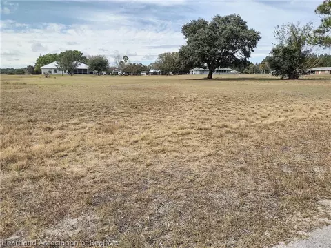 432 Ascot Ct, Sebring, FL 33876 photo 3