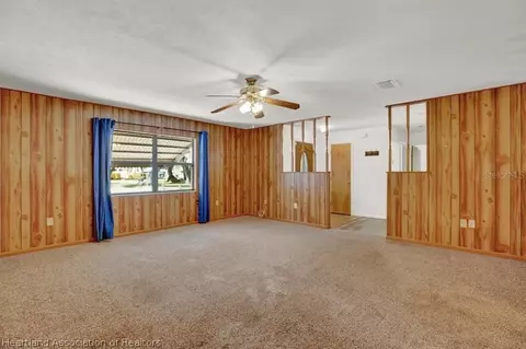 7856 Davis Dr, Sebring, FL 33876 photo 2