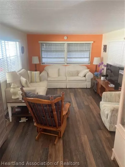 2907 Roger St, Sebring, FL 33872 photo 2