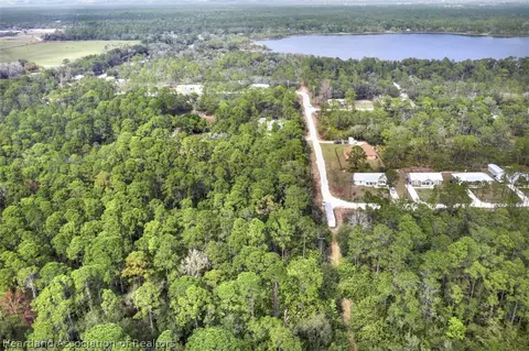 1502 Armstrong St, Sebring, FL 33875 photo 2