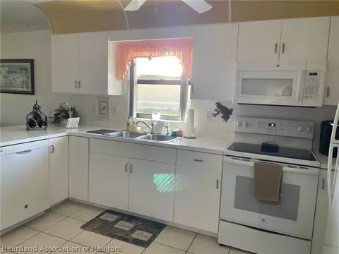 2004 Villaway E, Sebring, FL 33876 photo 3
