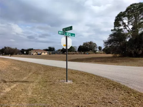 8501 Pine Glen Rd, Sebring, FL 33876 photo 1