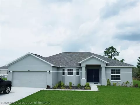 4818 San Ignacio Dr, Sebring, FL 33872 photo 1