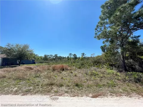 216 Cardinal Ave, Sebring, FL 33870 photo 2