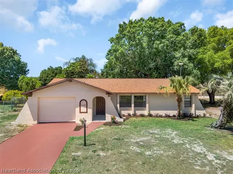 4120 Capri St, Sebring, FL 33872 photo 1