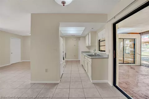 4120 Capri St, Sebring, FL 33872 photo 6