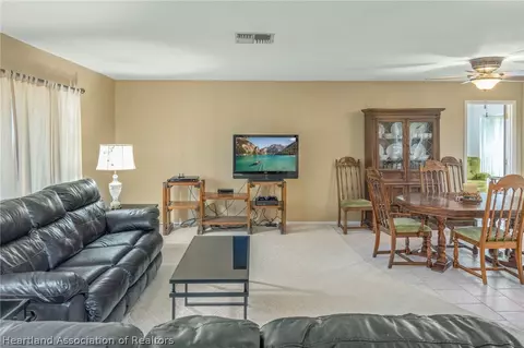 8132 Granada Rd, Sebring, FL 33876 photo 6