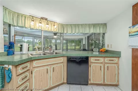 8132 Granada Rd, Sebring, FL 33876 photo 11