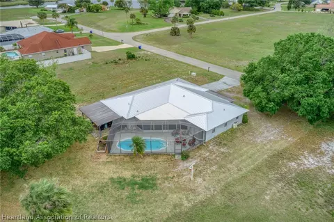 8132 Granada Rd, Sebring, FL 33876 photo 3