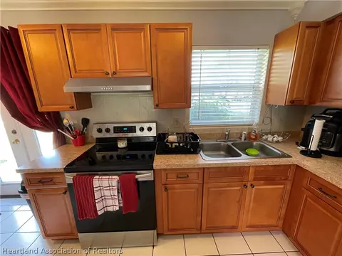 1328 Sunset Dr, Sebring, FL 33870 photo 9