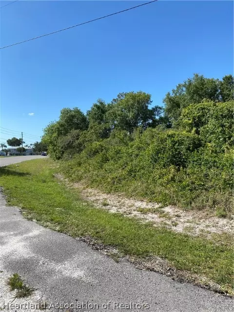 2601 Pompano Dr, Sebring, FL 33870 photo 1