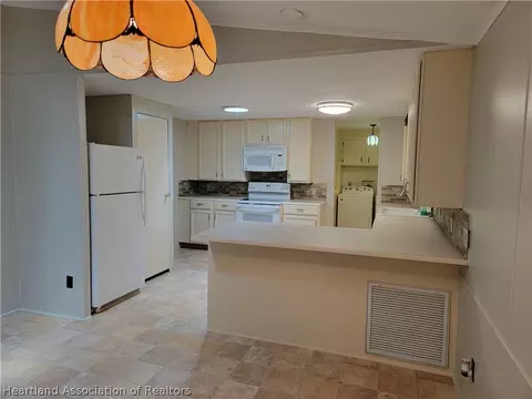 115 Sunbird Pl, Sebring, FL 33872 photo 8