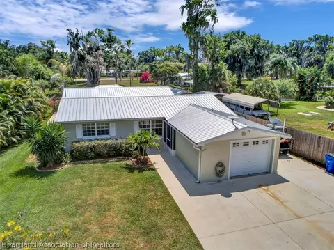 235 Squirrel Pt, Lorida, FL 33857 photo 2