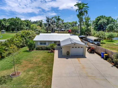 235 Squirrel Pt, Lorida, FL 33857 photo 1