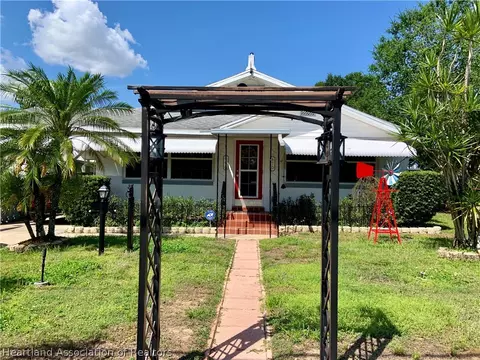446 Poinsettia Ave, Sebring, FL 33870 photo 1