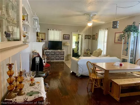 446 Poinsettia Ave, Sebring, FL 33870 photo 8