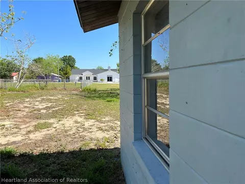 906 Eo Douglas Ave, Sebring, FL 33870 photo 5