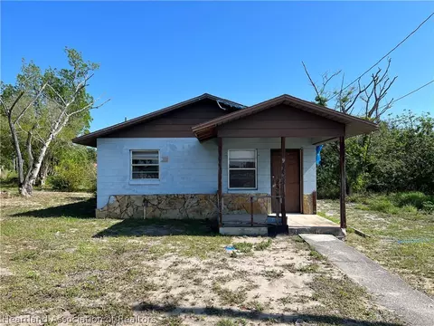 906 Eo Douglas Ave, Sebring, FL 33870 photo 1
