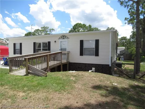 591 Max Ave, Sebring, FL 33875 photo 2