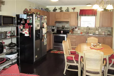 591 Max Ave, Sebring, FL 33875 photo 5