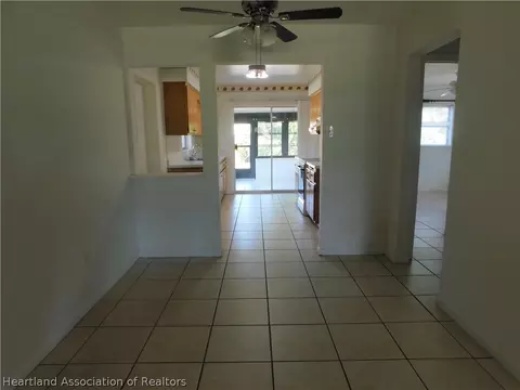 112 Pinehurst Rd, Sebring, FL 33870 photo 4