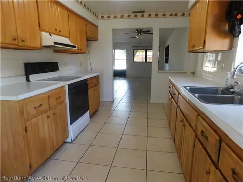 112 Pinehurst Rd, Sebring, FL 33870 photo 6