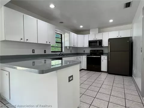 256 Tern Ave, Sebring, FL 33870 photo 9