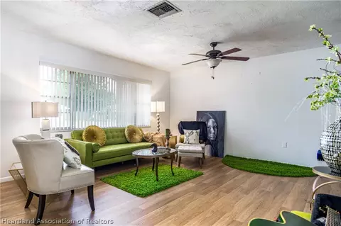 301 Jay Ave, Sebring, FL 33870 photo 4