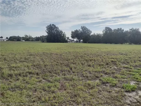 8225 Pine Glen Rd, Sebring, FL 33876 photo 8