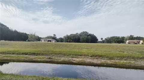 8225 Pine Glen Rd, Sebring, FL 33876 photo 4