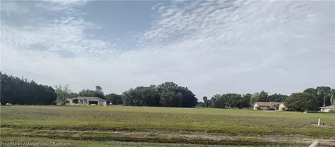 8225 Pine Glen Rd, Sebring, FL 33876 photo 9