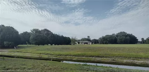 8225 Pine Glen Rd, Sebring, FL 33876 photo 3