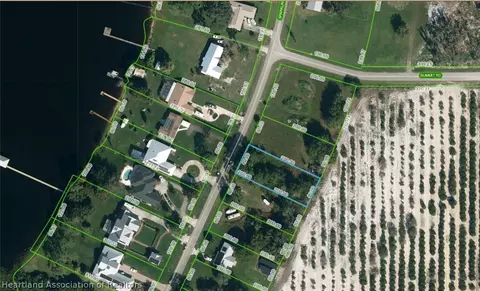 34376 Sparkling Dr, Sebring, FL 33870 photo 2