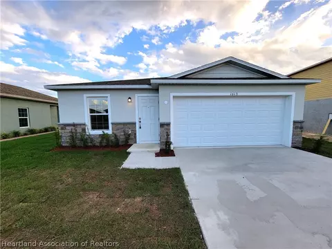 1613 Marble St, Sebring, FL 33870 photo 3