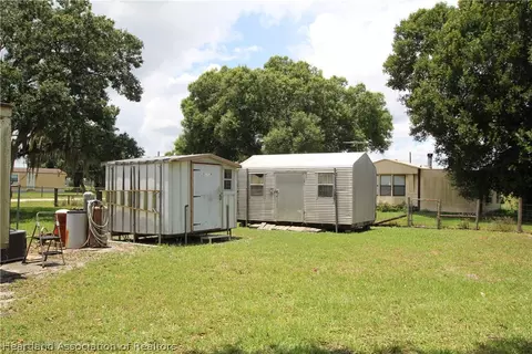 2472 SE 63rd Ave, Okeechobee, FL 34974 photo 4