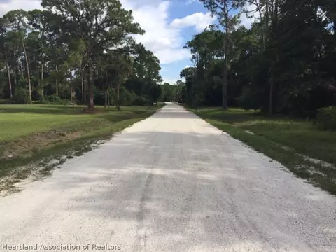 6142 Banyan Rd, Sebring, FL 33875 photo 4