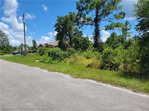 8001 Leonardo St, Sebring, FL 33872 photo 1