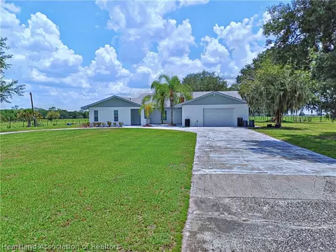 4152 Nursery Rd, Zolfo Springs, FL 33890