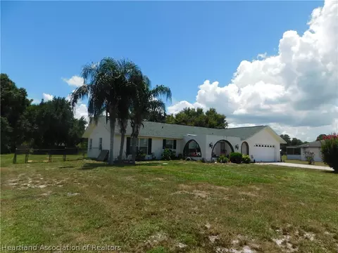 5824 Thunder Rd, Sebring, FL 33876 photo 3