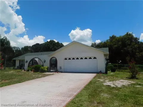 5824 Thunder Rd, Sebring, FL 33876 photo 1