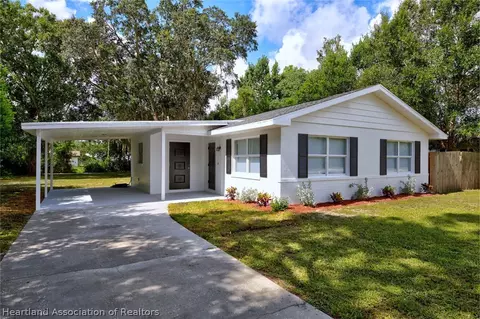 304 Jay Ave, Sebring, FL 33870 photo 2