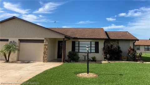 3900 Thunderbird Hill Cir, Sebring, FL 33872 photo 1